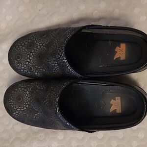 Dansko Women Cloggs Size 38
